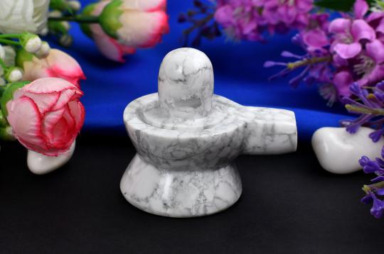 Howlite Shivlinga - 151 gms