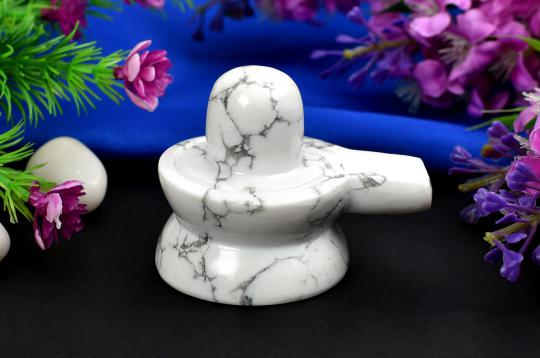 Howlite Shivlinga - 142 gms