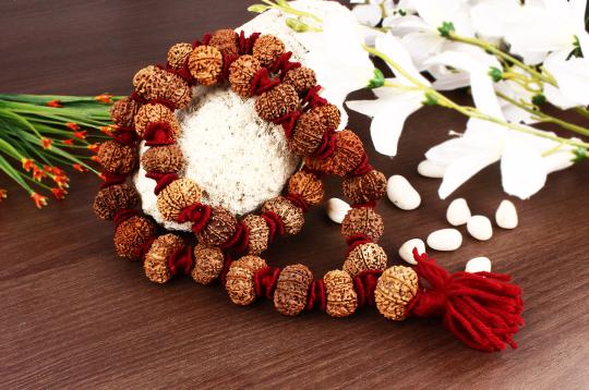 13 Mukhi Kamdev Kantha