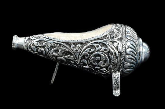 Shankh Stand in Pure Silver