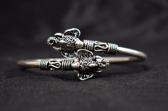 Ganesh Kada in pure silver - Design VI