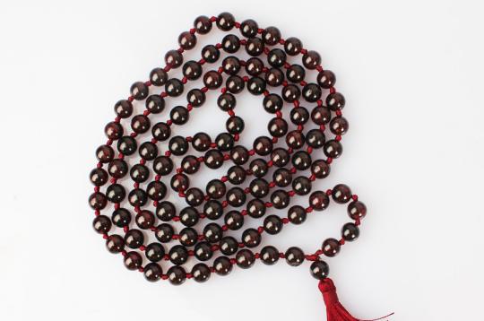 Garnet beads mala - 7 mm