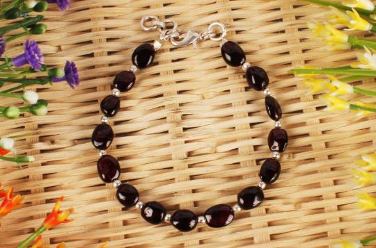 Garnet Oval beads bracelet