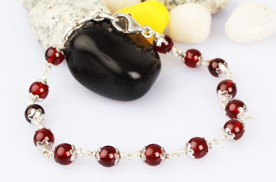 Gomed Bracelet in pure silver flower caps - 6 mm