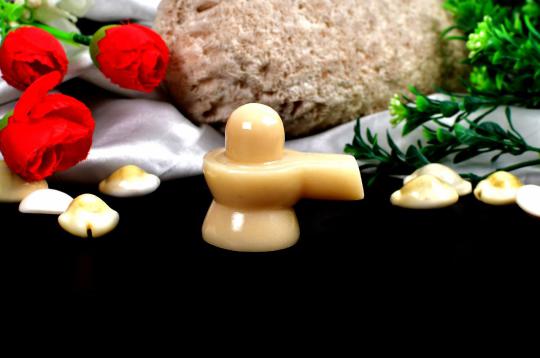 Ivory Yellow Jade Shivling - 67 gms - III