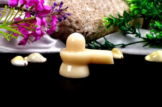 Ivory Yellow Jade Shivling - 68 gms - I