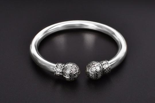 Kada in Pure silver
