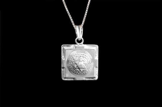 Kuber Yantra Locket in Silver - 3D