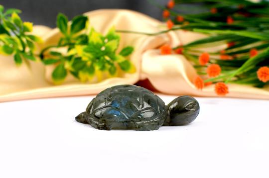 Labradorite Turtle (Kurma) - 47 gms