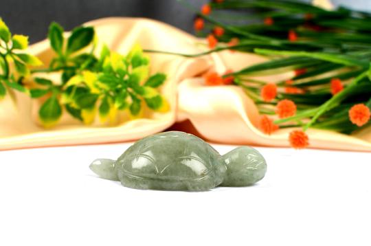 Light Green Jade Turtle (Kurma) - 42 gms