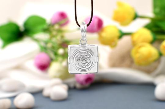 Pratyangira Yantra Locket in Silver - 3D
