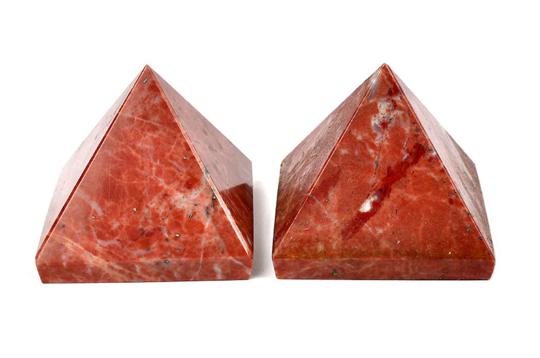 Pyramid in Natural Red Jasper - Set of 2 - II