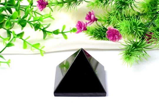 Pyramid in Shungite - 97 gms