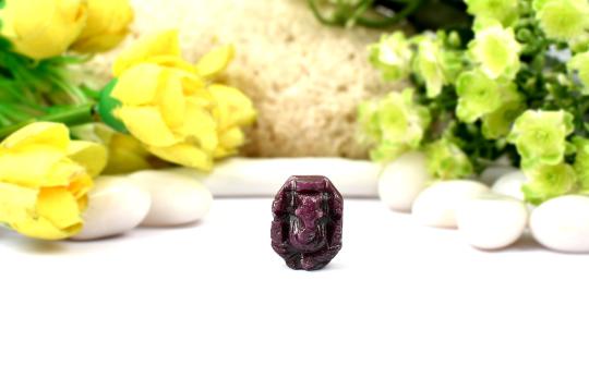 Ruby Ganesh - Right Trunk - 58 carats