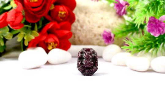 Ruby Ganesh - Right Trunk - 64 carats