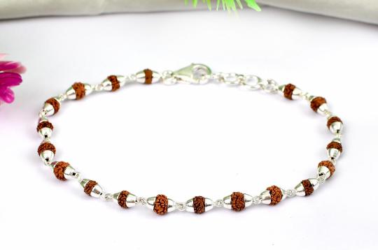 Rudraksha punchmukhi Bracelet in conical silver caps