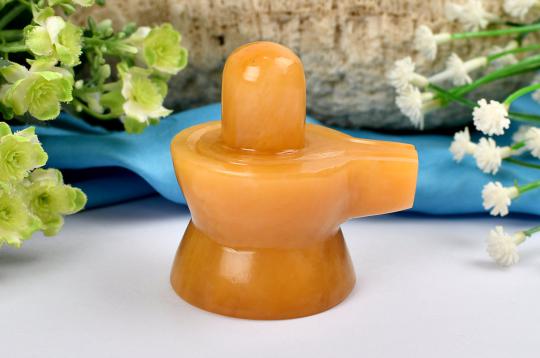 Shivlinga in Yellow Jade - 141 to 150 gms