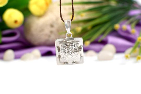 Shree Yantra Locket in Silver - 3D