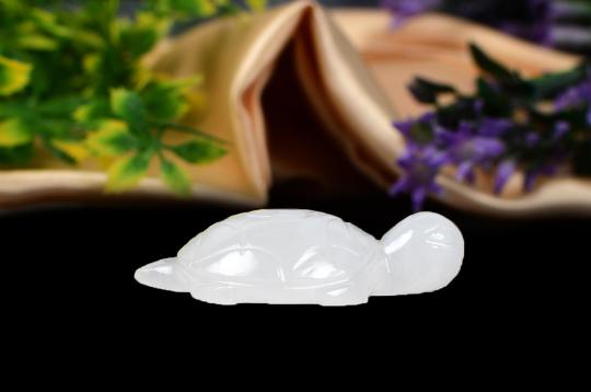 White Quartz Turtle (Kurma) - 35 gms