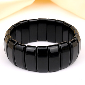 Buy Black Jade Rectangle Shaped Bracelet from Rudra Centre (Rudraksha Ratna) at reasonable prices.