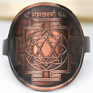 Buy Mahalakshmi Yantra Ring in Copper from Rudra Centre (Rudraksha Ratna) at reasonable prices.