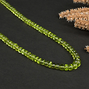 Peridot Button Shape Beads Necklace