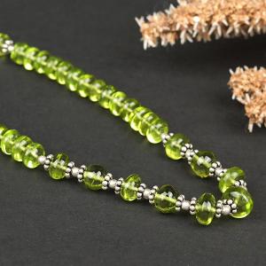 Peridot Button Shape 925 Silver chakri Necklace