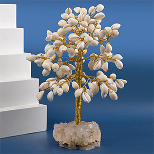 White Cowry x White Quartz Base Tree