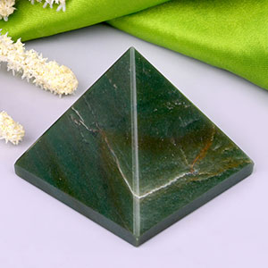 Green Jade Pyramid (120 to 130 gms)