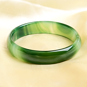 Natural Green Onyx Bangle
