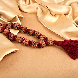 4 Mukhi Nepal Rudraksha Woolen Spacer Kantha Mala