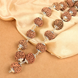 9 Mukhi Nepali Rudraksha 925 Silver Star Caps Kantha