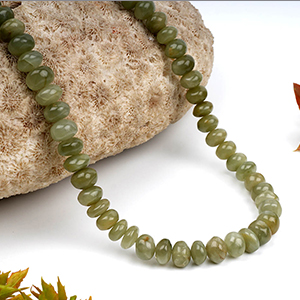 Green Cat's Eye Button Shape Necklace