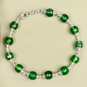 Green Onyx Faceted 925 Silver Flower Caps Bracelet - 8 mm