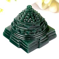Shree Yantra in Columbian Green Jade - 174 gms