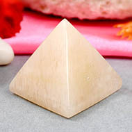 Pyramid in Yellow Jade - Confidence and Courage - II