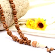 4 mukhi Brahma mala with White Sandalwood beads