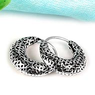 Round earrings in pure silver - Design IV