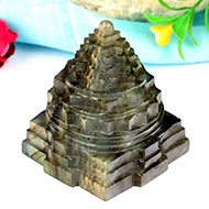 Labradorite Shree Yantra - 133 gms