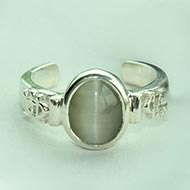 Cat's Eye Ring in pure silver