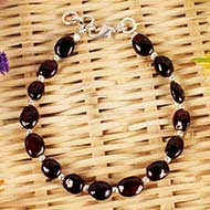 Garnet Oval beads bracelet