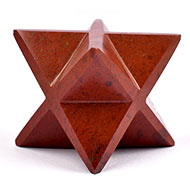 Star Pyramid in Red Jasper - Energy and strength - 228 gms