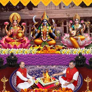 PY61-Puja-at-Mahalaxmi-Temple-Mumbai-Thumb