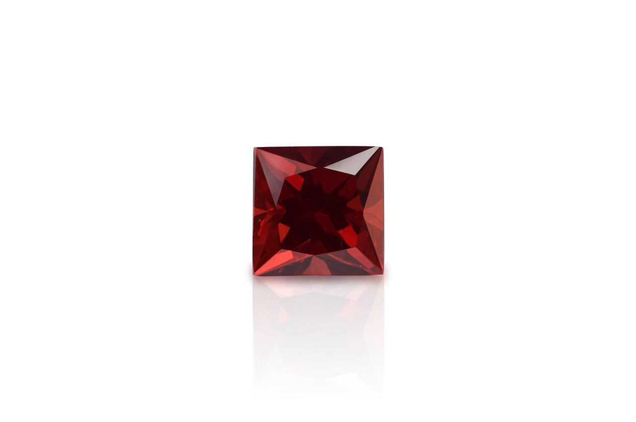 Red Garnet - Ceylon - 2.60 Carats