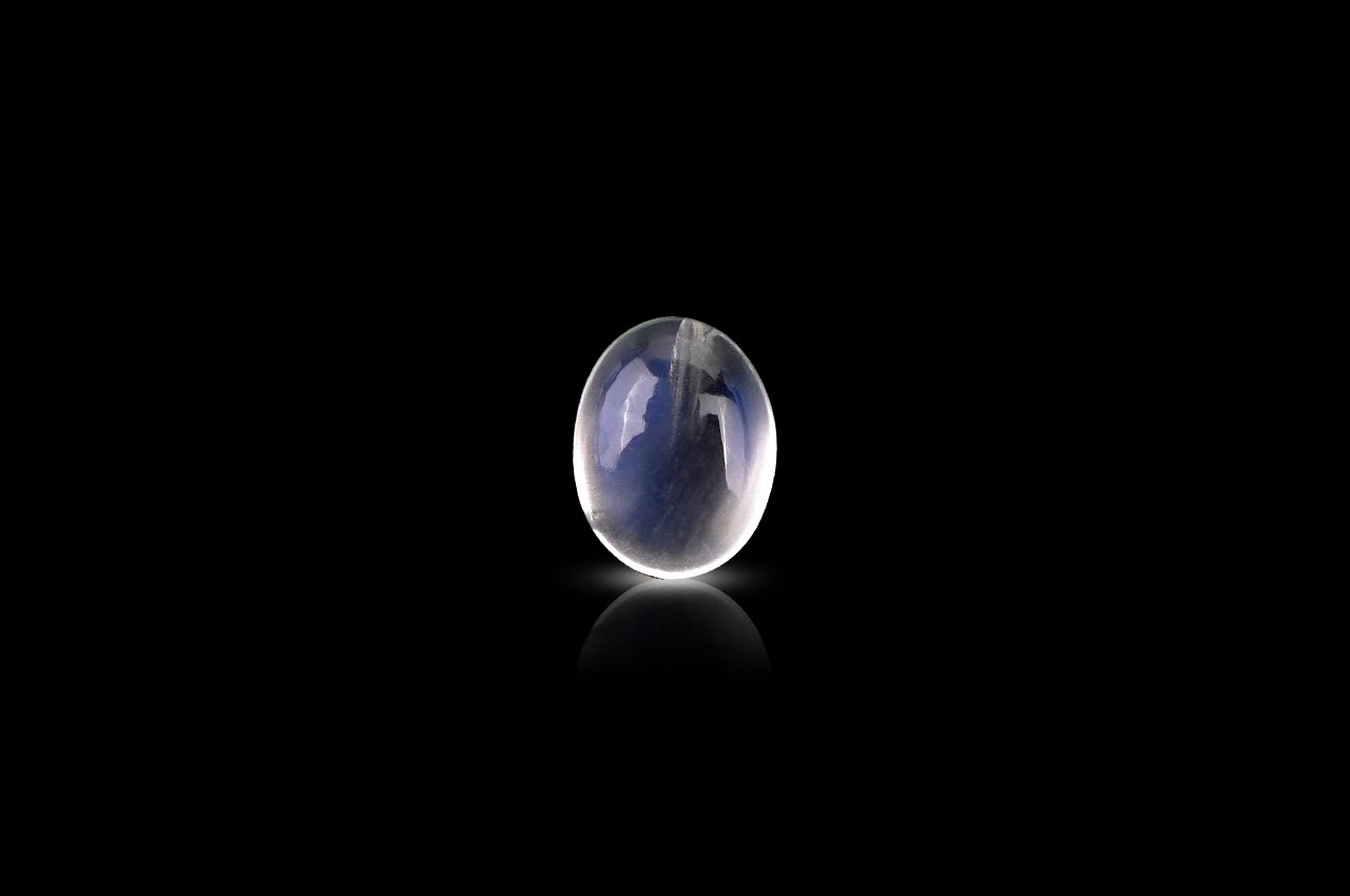 Ceylonese Moon Stone - 2.35 carats