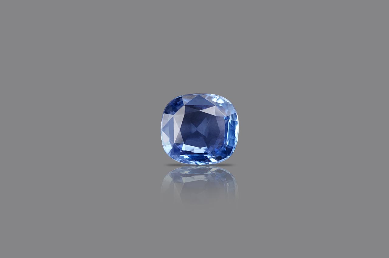 Blue sapphire - 5.100 carats