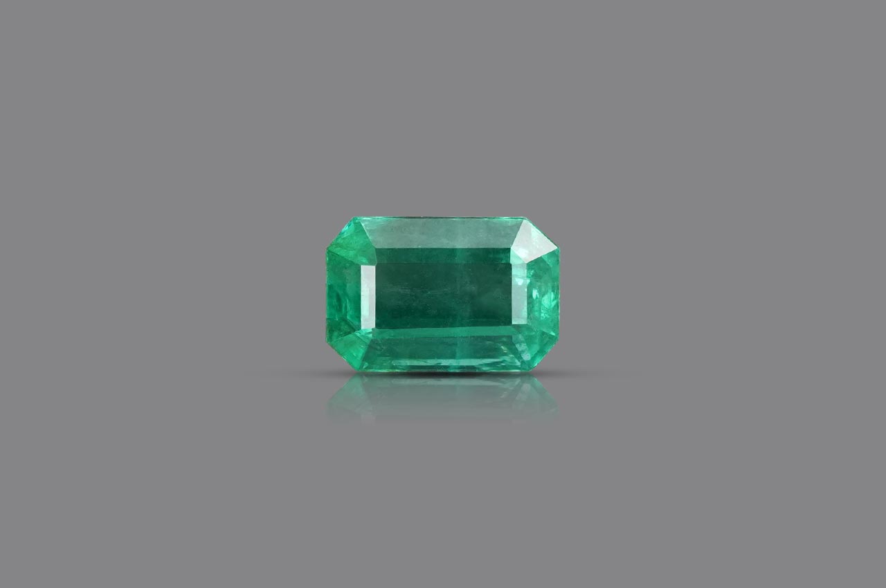 Emerald 3.26 carats Zambian