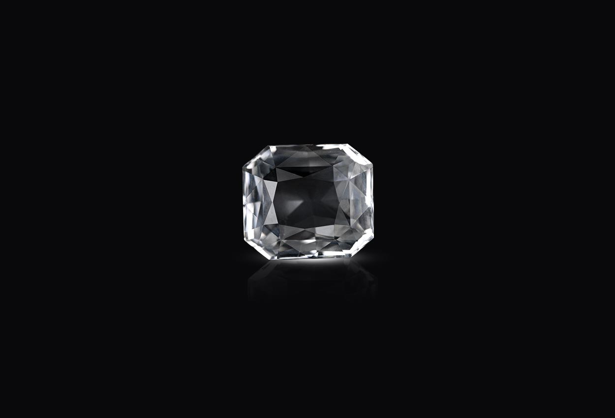 White Sapphire - 4.030 carats - I
