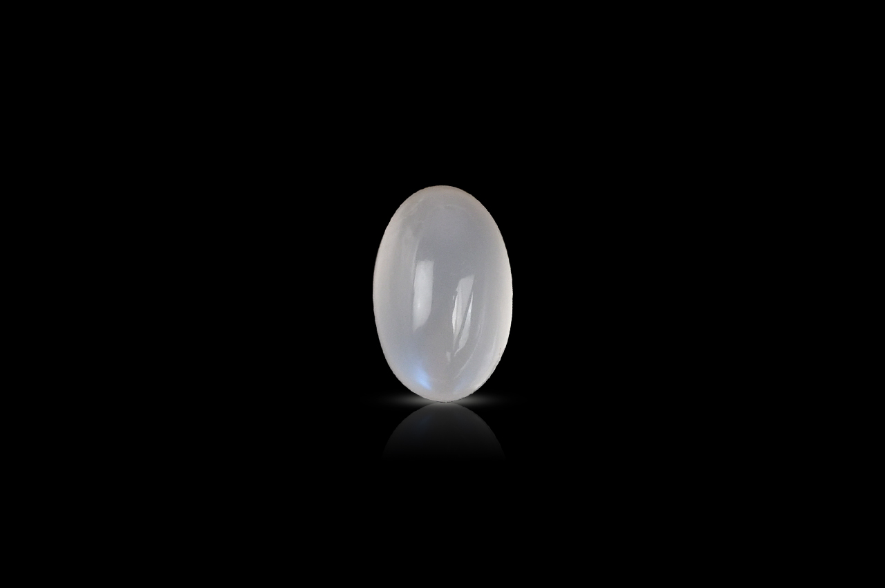 Ceylonese Moon Stone - 7.30 carats