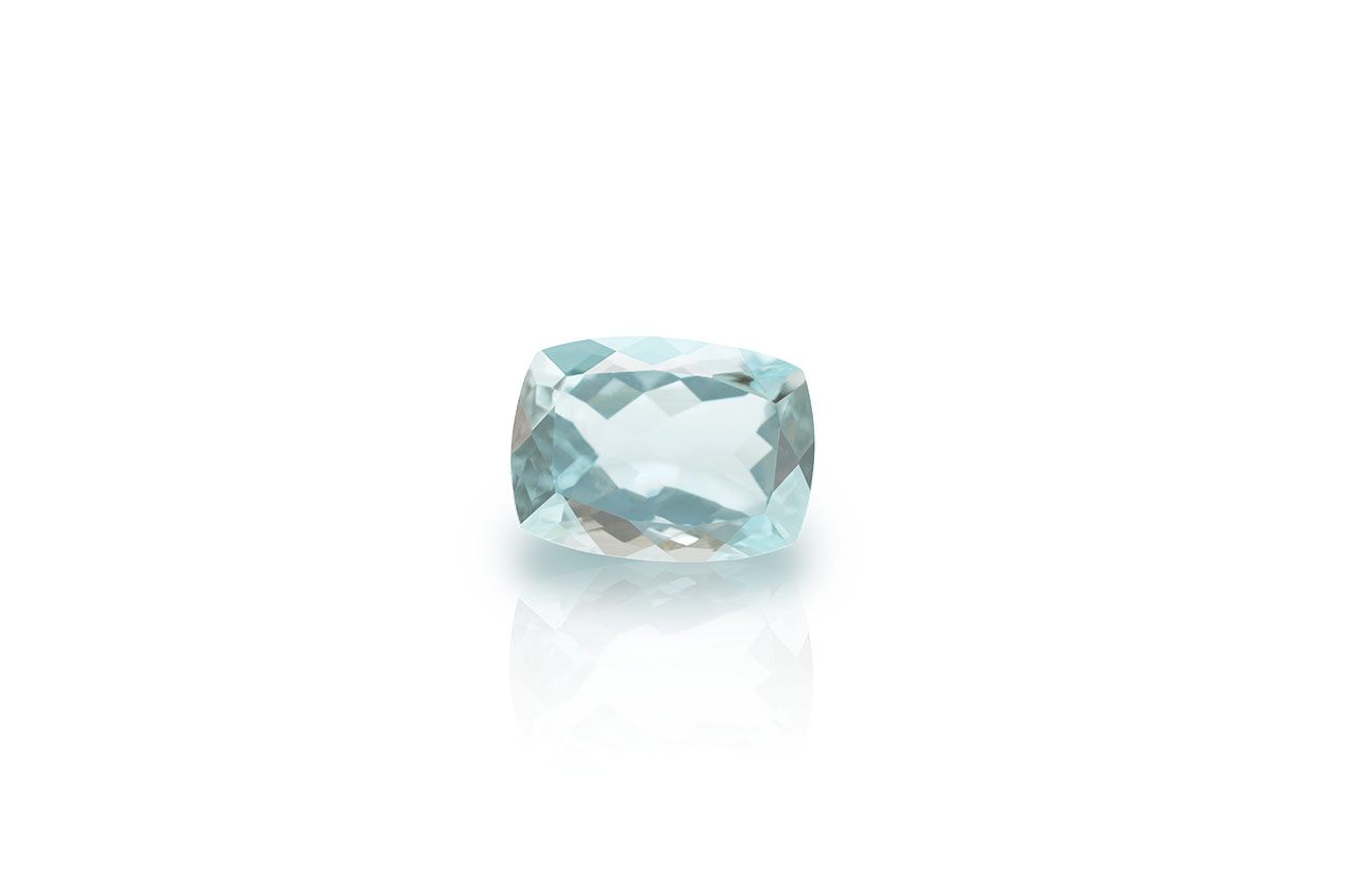 Aquamarine - 3 to 4 Carats